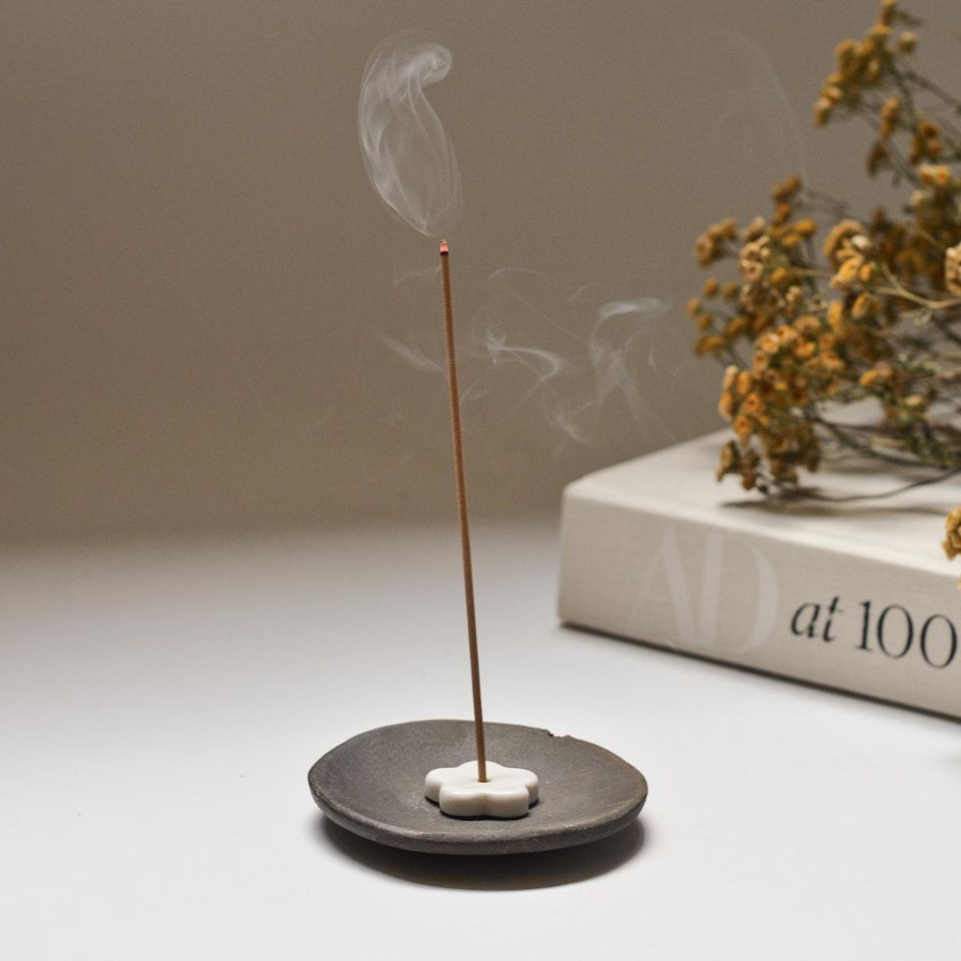 Encens Japonais au Bois de Santal et son Support, do good.